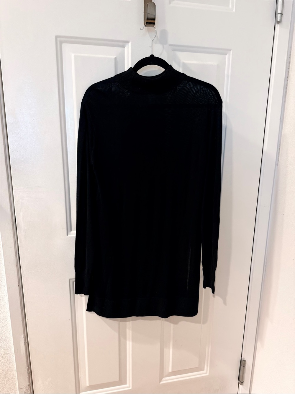 H&M Black Lightweight Long Sleeve Top